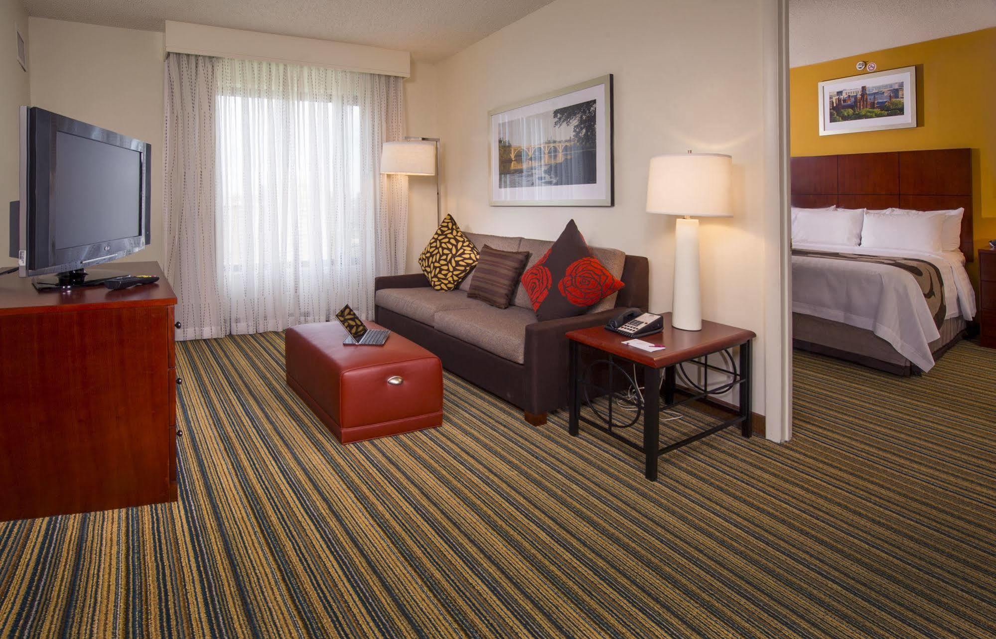 Residence Inn Arlington Pentagon City Exterior photo